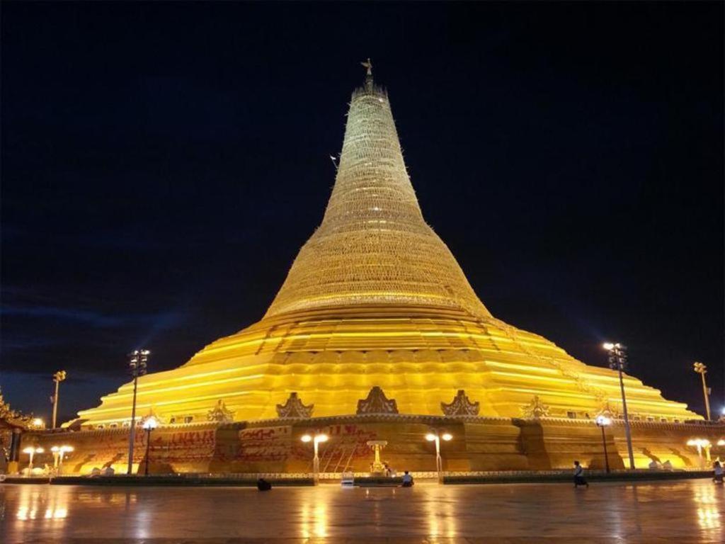 Star World Hotel Naypyidaw Eksteriør billede